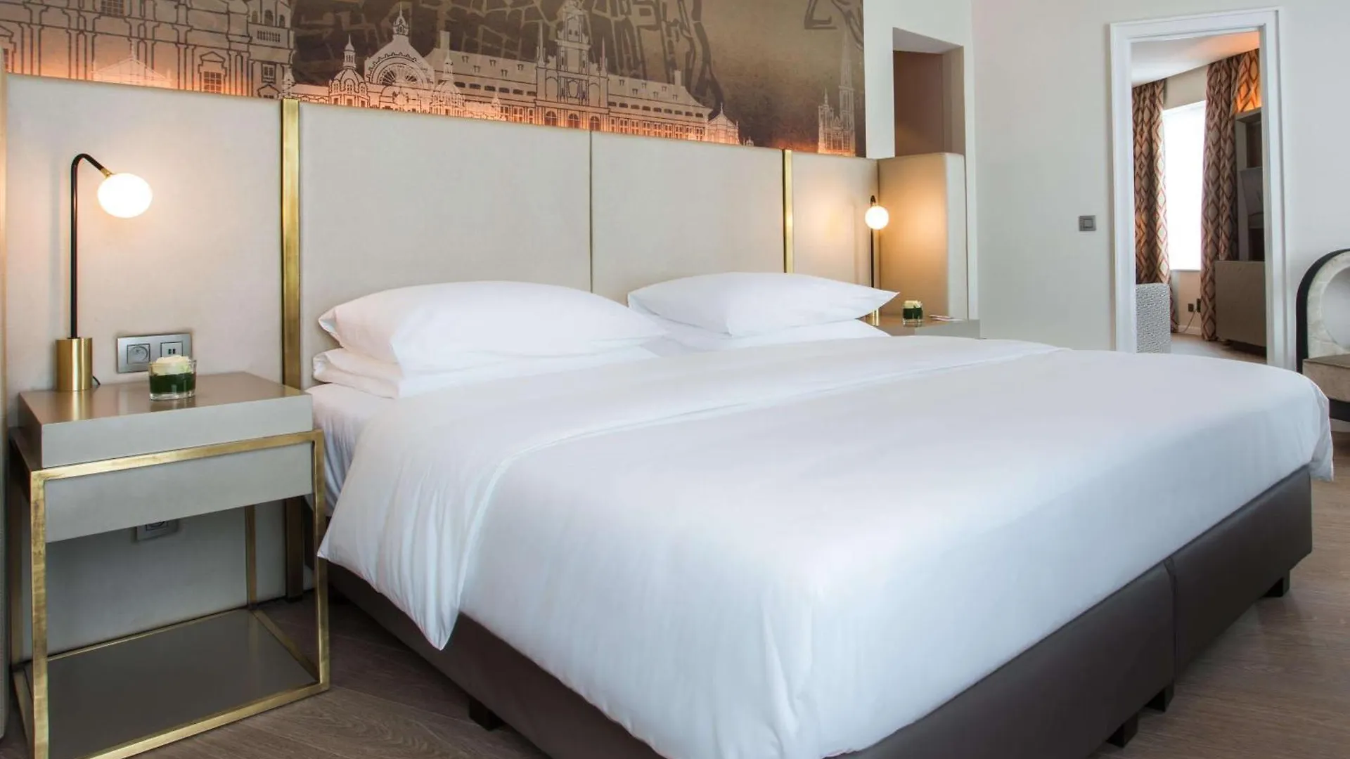 Radisson Blu Hotel, Antwerp City Centre 4*,
